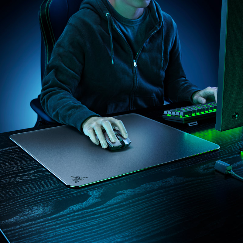 RAZER ATLAS TEMPERED GLASS LARGE BLACK
