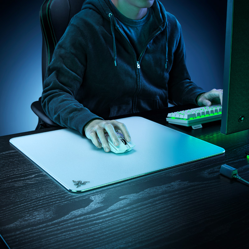 RAZER ATLAS TEMPERED GLASS LARGE WHITE