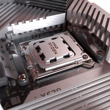 AMD Ryzen 7 5700X processore 3,4 GHz 32 MB L3 (RYZEN 7 5700X 4.60GHZ - SKT AM4 36MB 65W TRAY SP)